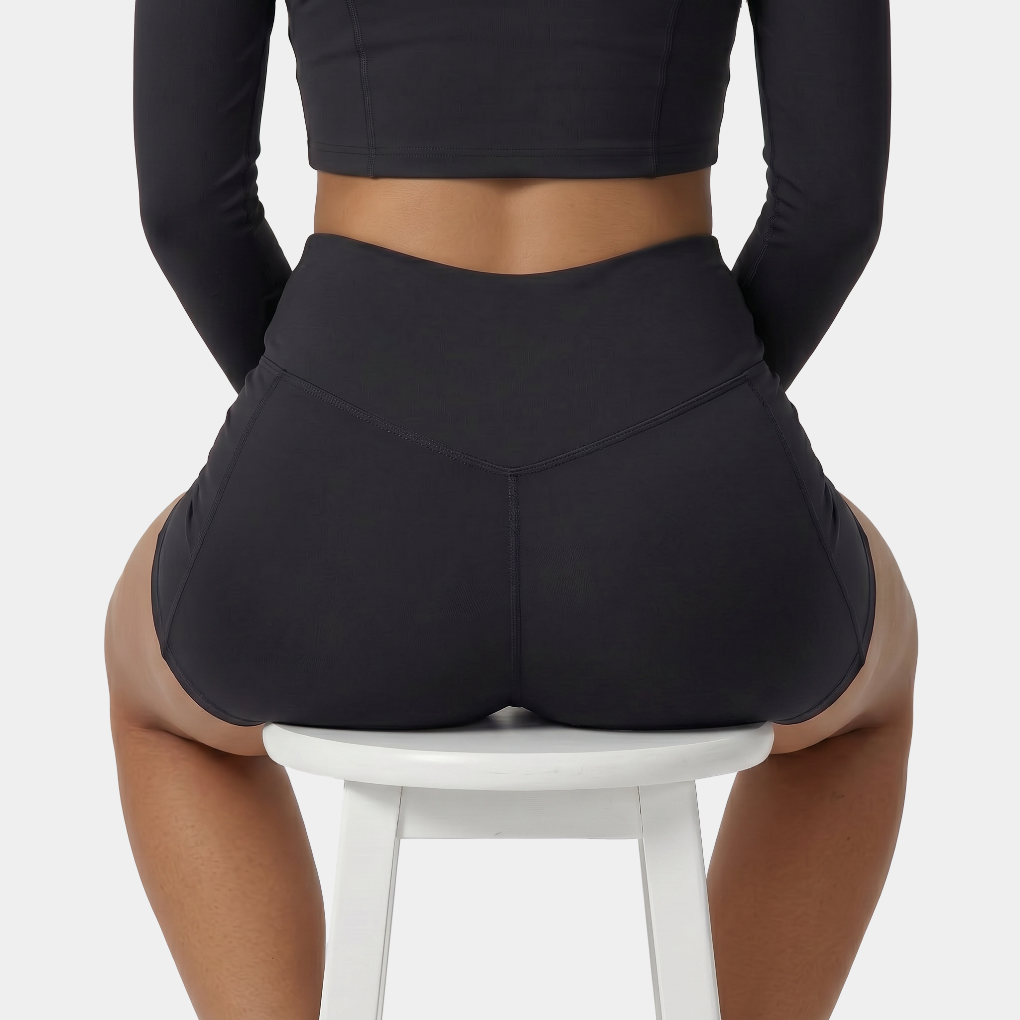 High-waisted women's gym shorts black