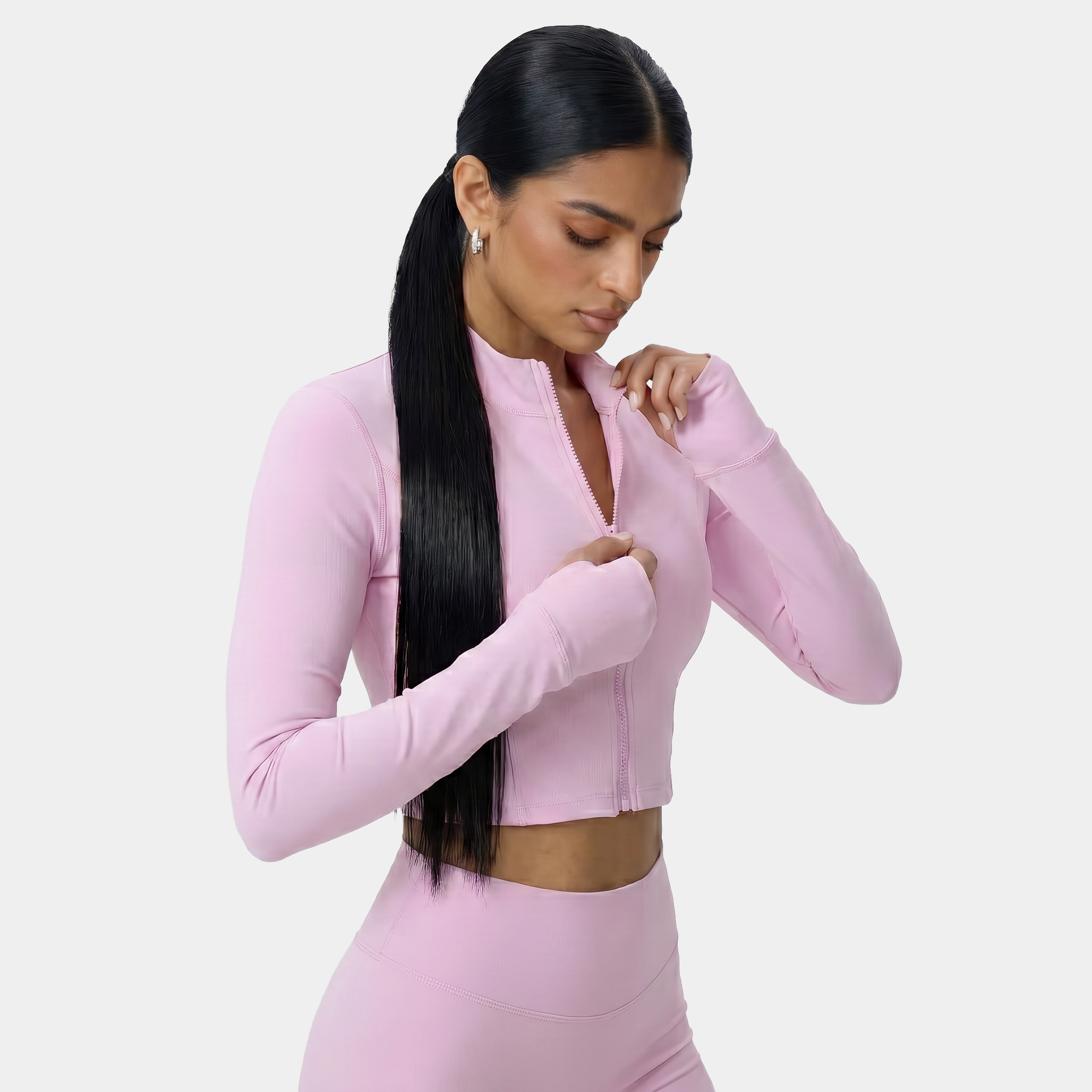 Women's sport outfit with cropped zip-up athletic jacket pink