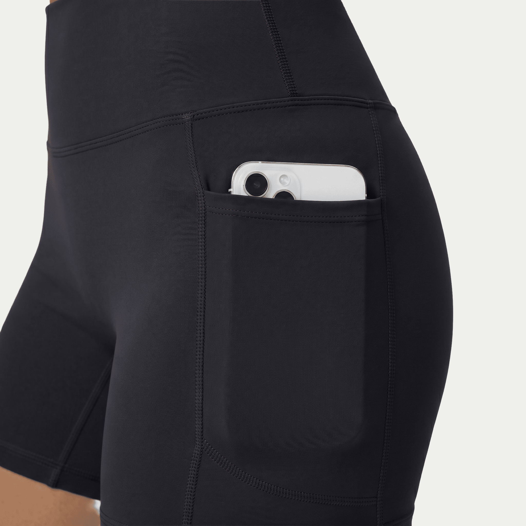 Nairre Women's Shorts Black - Nairre