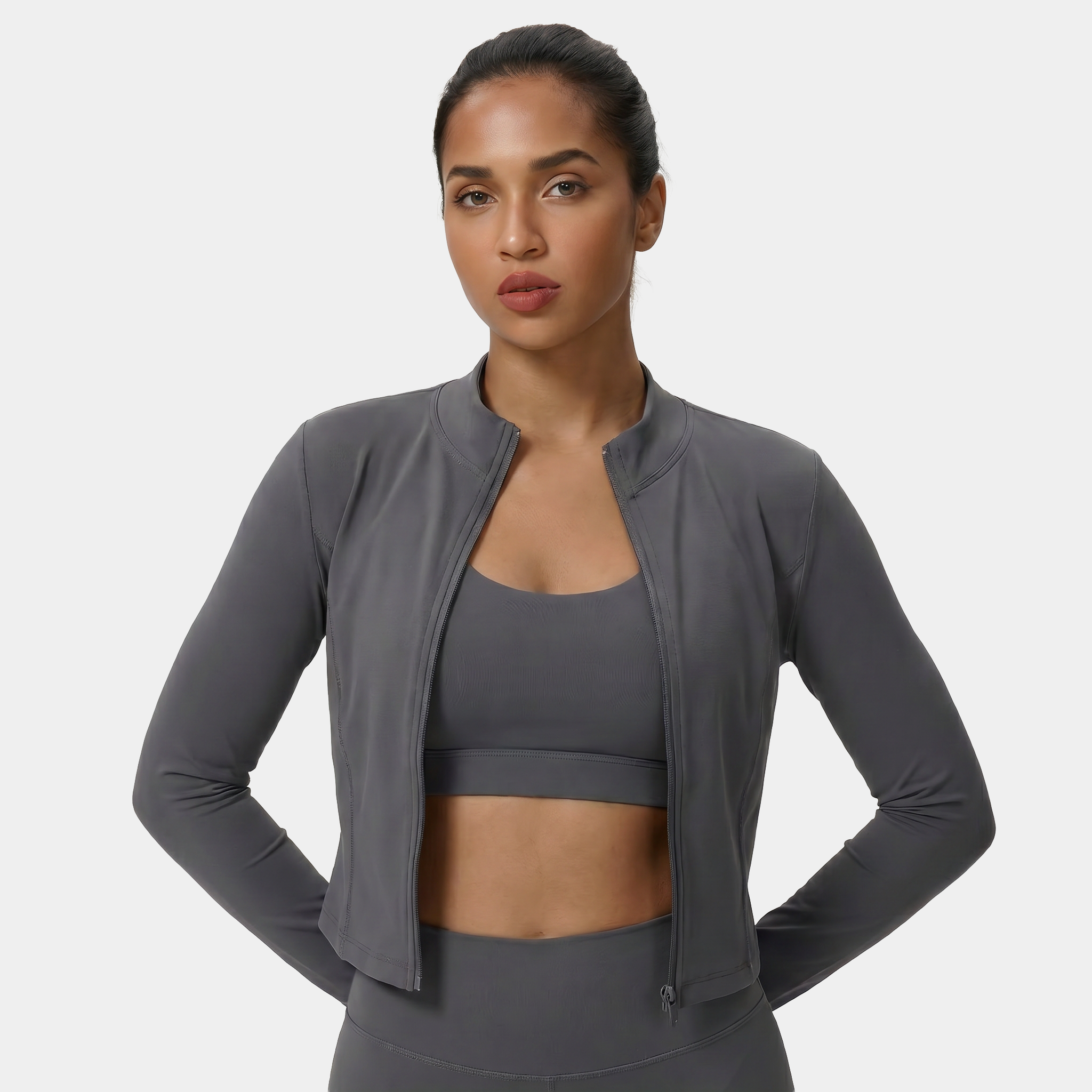NAIRRE 2-piece women’s workout set gray
